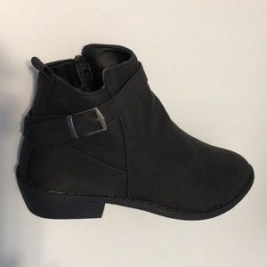 Black Ankle Boots size 8